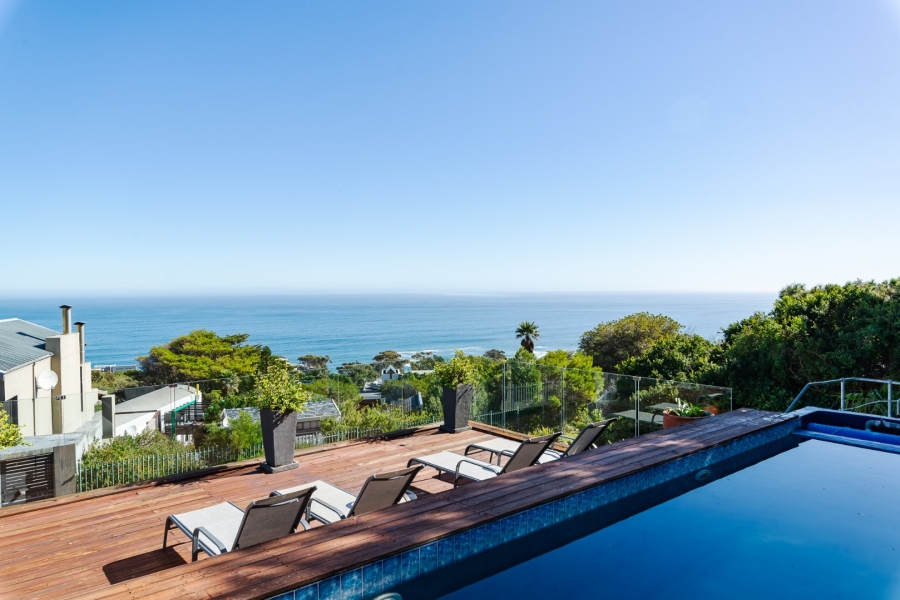 11 Bedroom Property for Sale in Camps Bay Western Cape